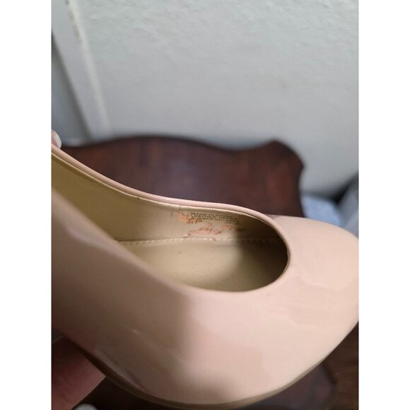 Michael Kors Nude Patent Leather Heels With Rhinestone Detail Size 6.5M - Picture 14 of 14